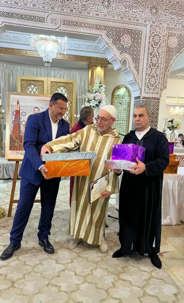 جماعة مرتيل تحتفي بموظفيها وعمالها المتقاعدين في إفطار جماعي رمضاني مفعم بالاعتراف والتقدير. 8 1000479515