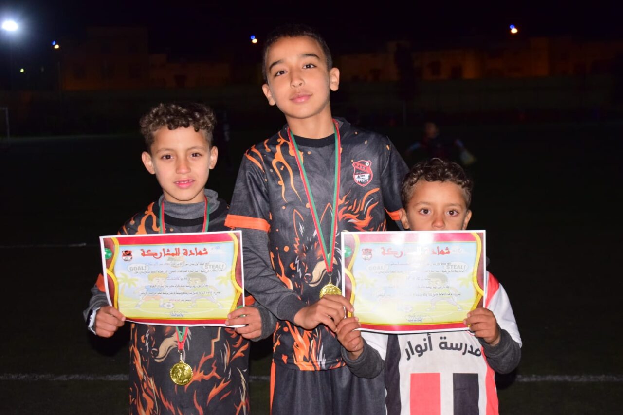 سيدي بنور…إسدال الستار على الدوري الرمضاني لمدرسة الأنوار في أجواء رياضية مميزة 5 1000479805