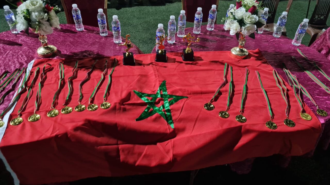 سيدي بنور…إسدال الستار على الدوري الرمضاني لمدرسة الأنوار في أجواء رياضية مميزة 17 1000479817