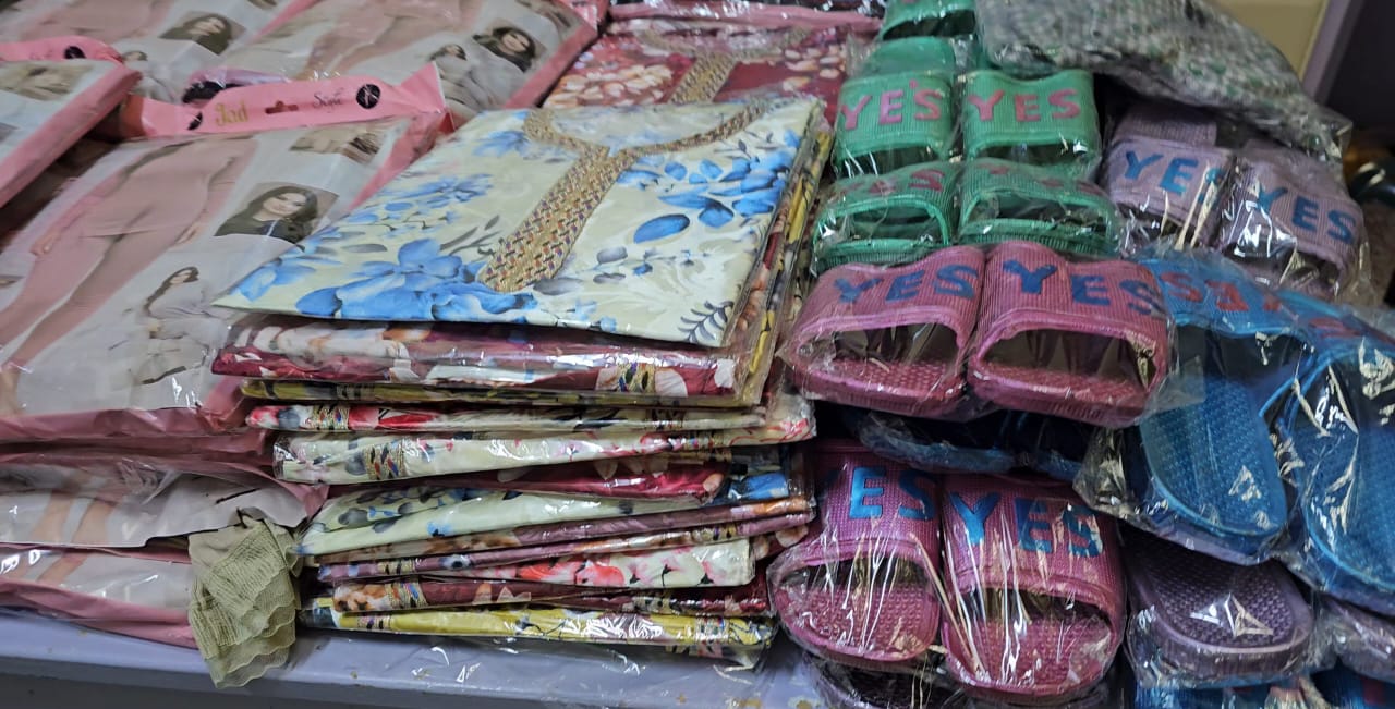 برشيد.. مبادرة إنسانية تزرع الفرح في قلوب 240 نزيلا ونزيلة بمستشفى الرازي للطب النفسي 2 1000482949