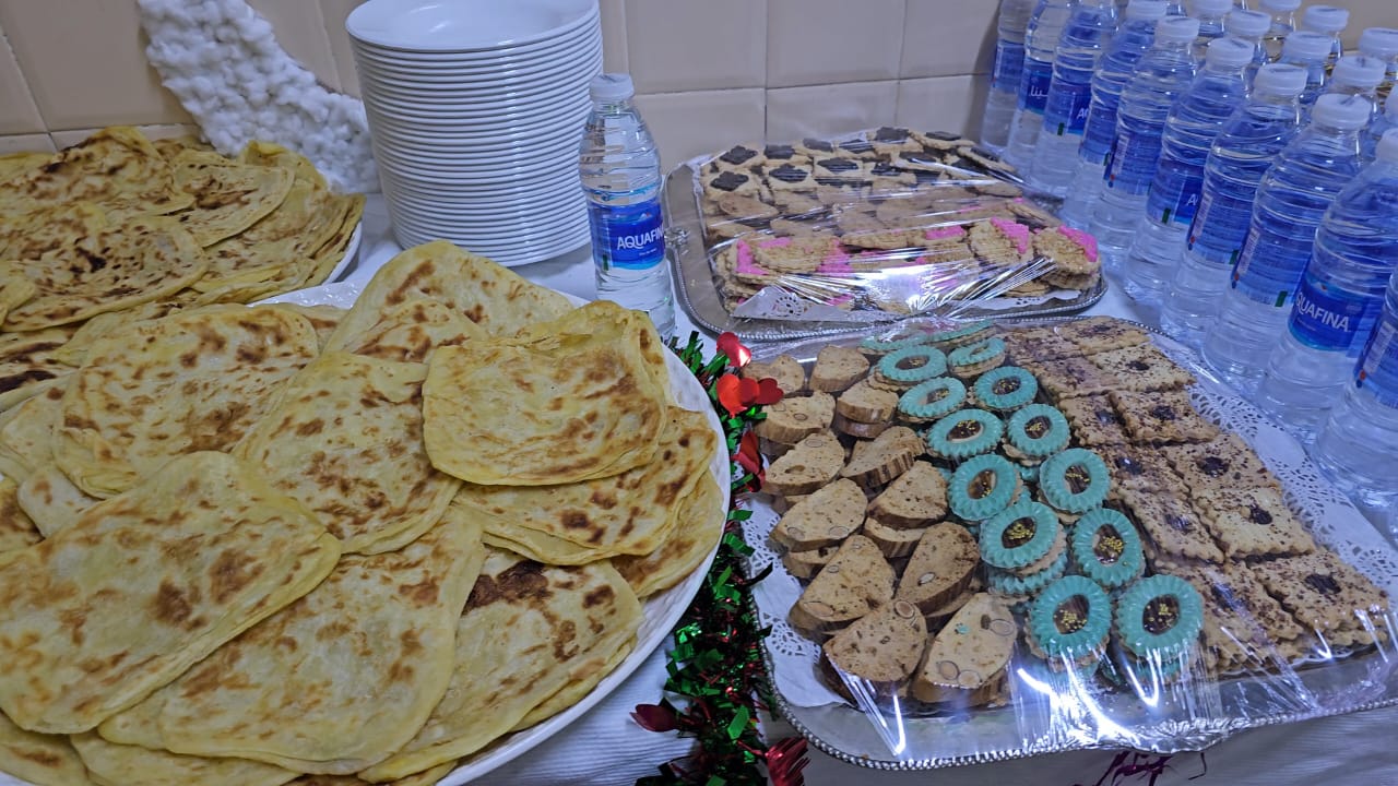 برشيد.. مبادرة إنسانية تزرع الفرح في قلوب 240 نزيلا ونزيلة بمستشفى الرازي للطب النفسي 5 1000482952