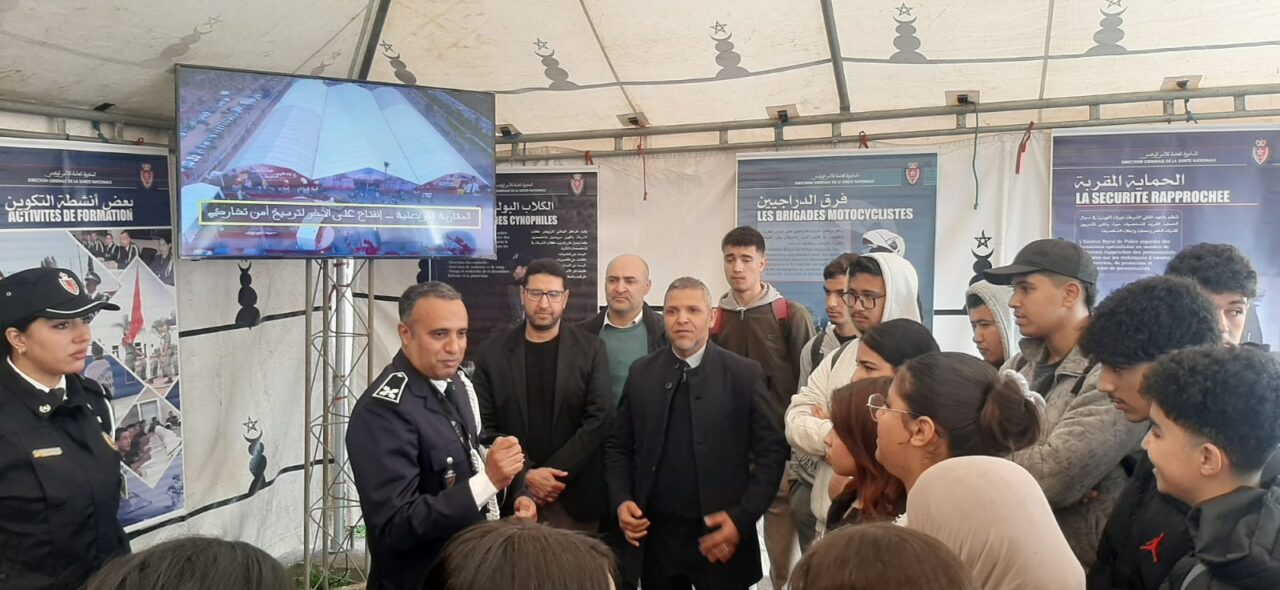 سطات.. ملتقى إعلامي تربوي بثانوية الرازي التأهيلية يعزز آفاق التوجيه الدراسي والمهني. 6 1000485558