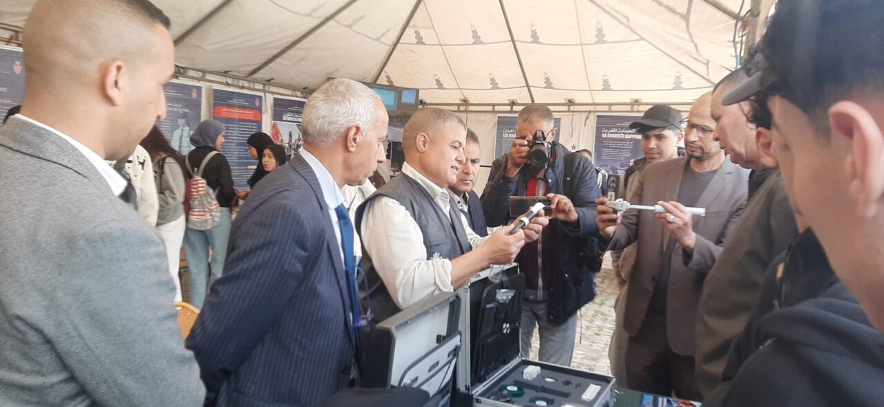 سطات.. ملتقى إعلامي تربوي بثانوية الرازي التأهيلية يعزز آفاق التوجيه الدراسي والمهني. 7 1000485559