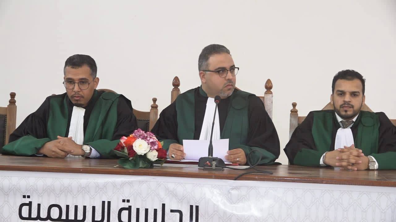 طانطان : تنصيب أربعة قضاة و نائب وكيل الملك بالمحكمة الابتدائية 8 1000485794