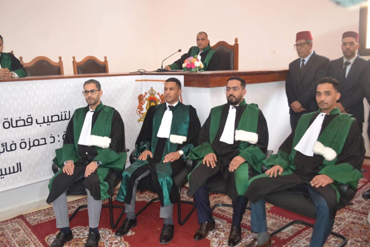 طانطان : تنصيب أربعة قضاة و نائب وكيل الملك بالمحكمة الابتدائية 15 1000485801