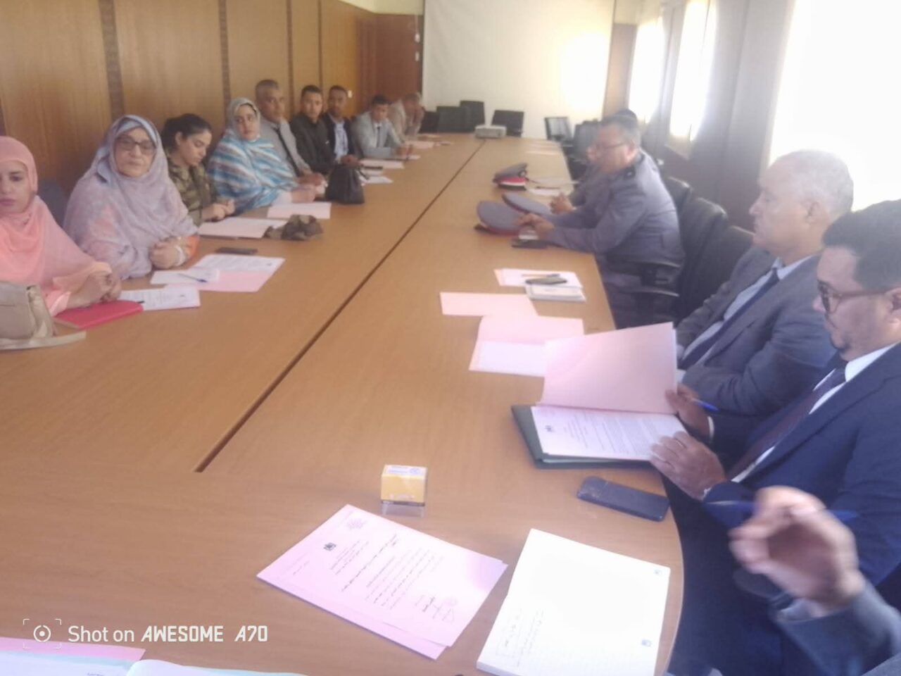 السمارة...اجتماع اللجنة المحلية للتكفل بالنساء والأطفال ضحايا العنف. 3 1000488521