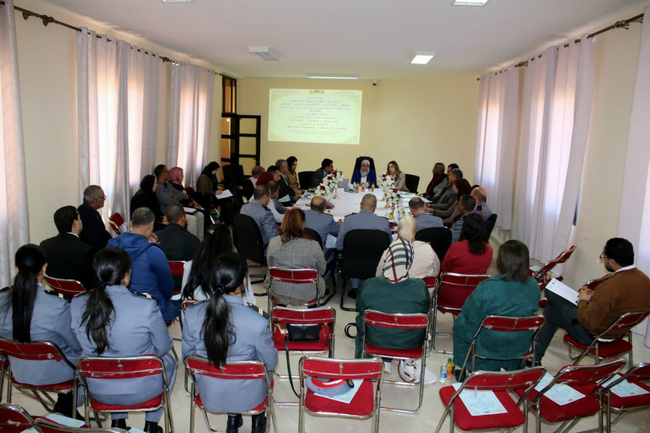 بالصور: وكيلة الملك بإيمنتانوت تترأس الاجتماع الدوري الأول للجنة المحلية للتكفل بالنساء والأطفال ضحايا العنف برسم سنة 2026 3 1000489150