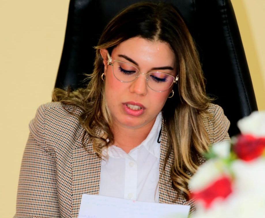 بالصور: وكيلة الملك بإيمنتانوت تترأس الاجتماع الدوري الأول للجنة المحلية للتكفل بالنساء والأطفال ضحايا العنف برسم سنة 2026 4 1000489151