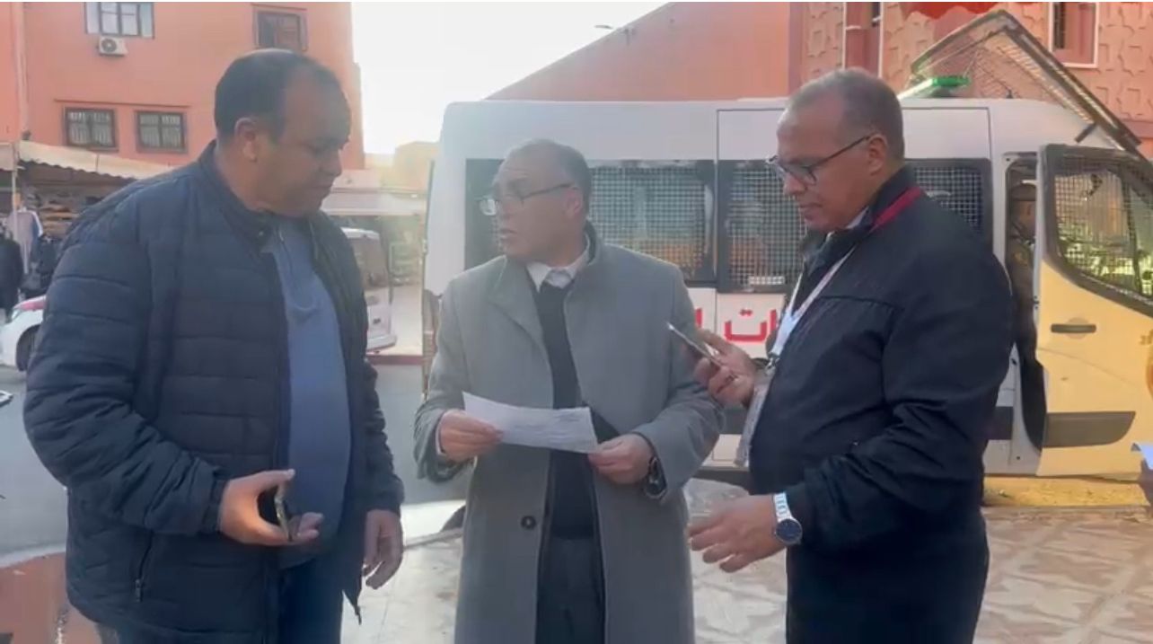 بالصور / بحضور المدير الجهوي لـالمكتب الوطني للسلامة الصحية للمنتجات الغذائية ONSSA ورئيس القسم الاقتصادي بولاية مراكش.. فيديو صادم يكشف كارثة صحية داخل مخبزة بحي الداوديات 1 IMG 20260303 WA0089