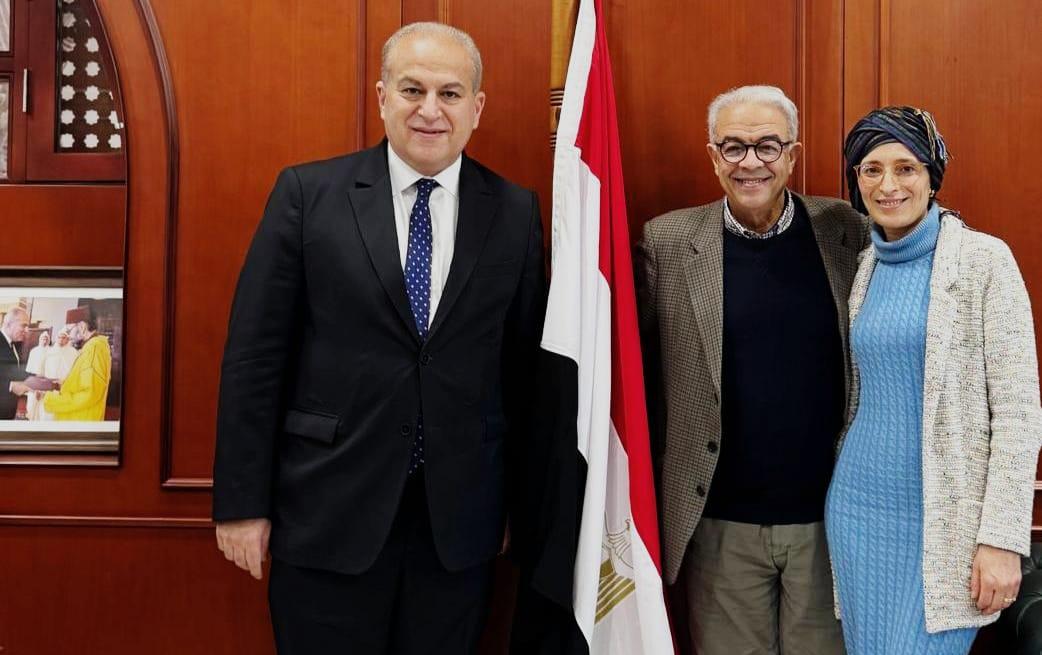 مصر..تكريم المخرج جمال السويسي في مهرجان الأقصر للسينما الأفريقية 1 IMG 20260330 WA0084