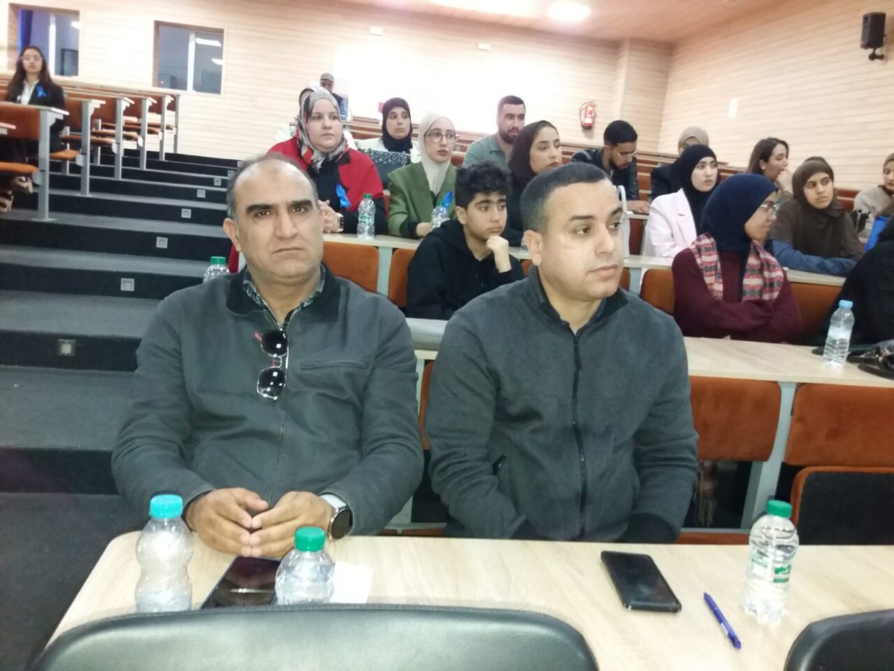 المعهد العالي للمهن التمريضية وتقنيات الصحة بطنجة يحتضن لقاء تحسيسيا بمناسبة اليوم العالمي للتوحد 4 1000492601