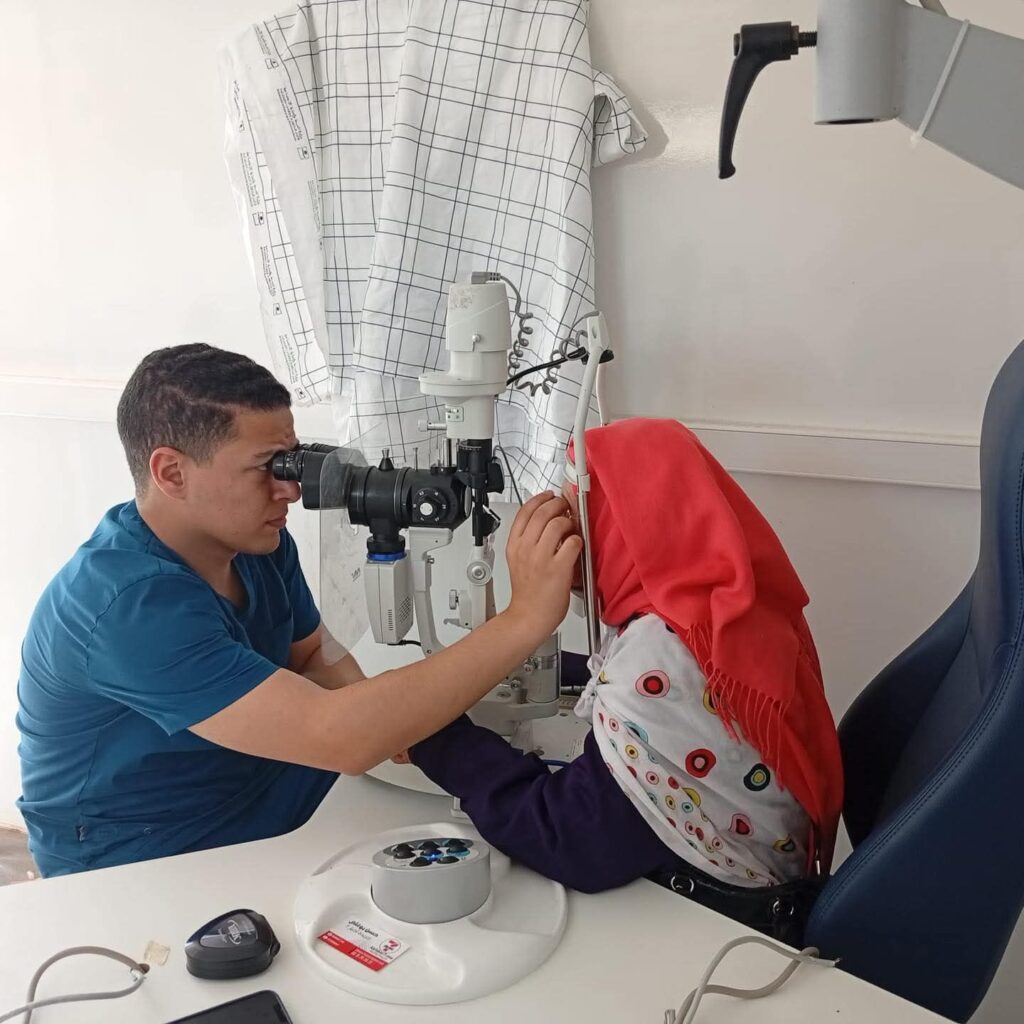 بالصور : عمالة الصويرة تقرّب خدمات طب العيون من ساكنة العالم القروي عبر حملة طبية واسعة 3 1000493427