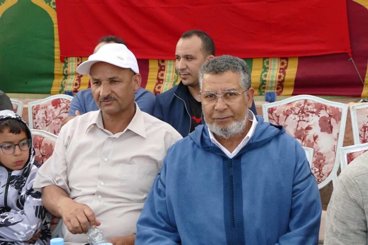 بالصور : عبد القادر لحباب رئيس جماعة تسلطانت يترأس حفل اختتام الدوري الرمضاني بدوار الكواسم 6 1000493575