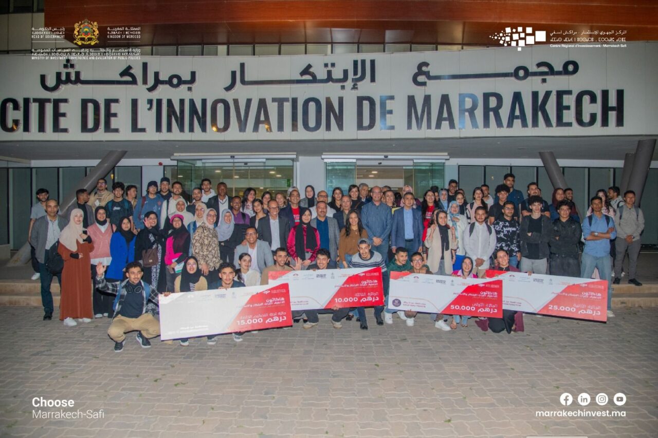 بالصور : المركز الجهوي للاستثمار مراكش-آسفي يطلق هاكاثون "الذاكرة، التراث، الابتكار والاستثمار" ويتوج 4 مشاريع مبتكرة من إبداع الشباب 4 1000494921