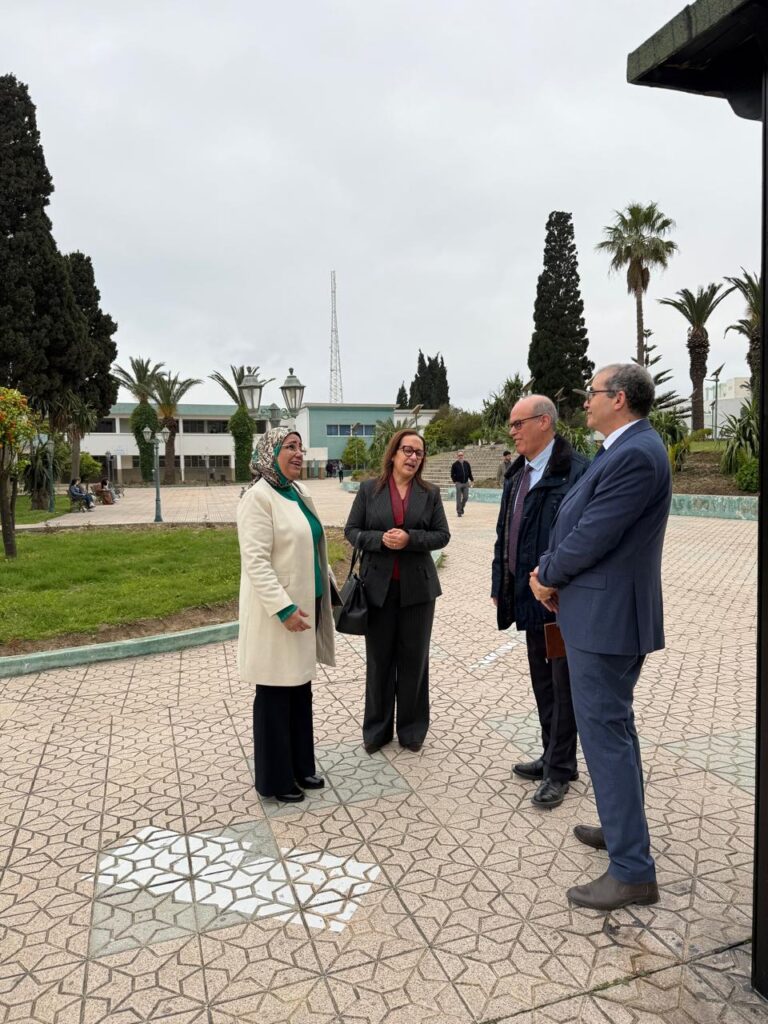 جامعة عبد المالك السعدي بتطوان، تحتضن الدورة العلمية الخامسة والعشرين من أيام البحث العلمي، تحت شعار "البحث والابتكار في خدمة دبلوماسية العلمية". 9 1000495095