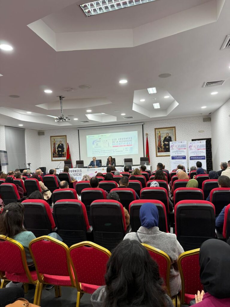 جامعة عبد المالك السعدي بتطوان، تحتضن الدورة العلمية الخامسة والعشرين من أيام البحث العلمي، تحت شعار "البحث والابتكار في خدمة دبلوماسية العلمية". 12 1000495098