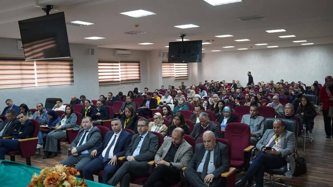 جامعة عبد المالك السعدي بتطوان، تحتضن الدورة العلمية الخامسة والعشرين من أيام البحث العلمي، تحت شعار "البحث والابتكار في خدمة دبلوماسية العلمية". 17 1000495105