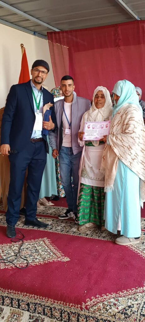 سطات... تكريم السيدة "مي فضيلة" في مهرجان الربيع الأول لمجموعة مدارس أولاد عزوز 2 1000497341