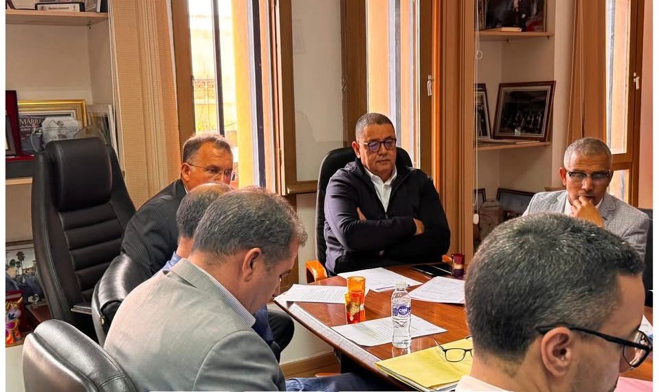 بالصور : عبد الرحمان وافا يقود التحضير لدورة ماي 2026 في أفق تعزيز حكامة التدبير المحلي بجماعة المشور القصبة بمراكش 4 1000497605