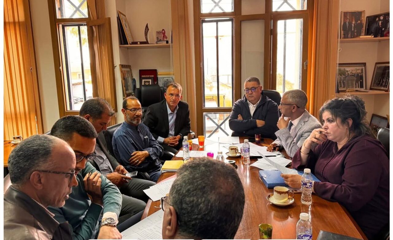 بالصور : عبد الرحمان وافا يقود التحضير لدورة ماي 2026 في أفق تعزيز حكامة التدبير المحلي بجماعة المشور القصبة بمراكش 5 1000497606