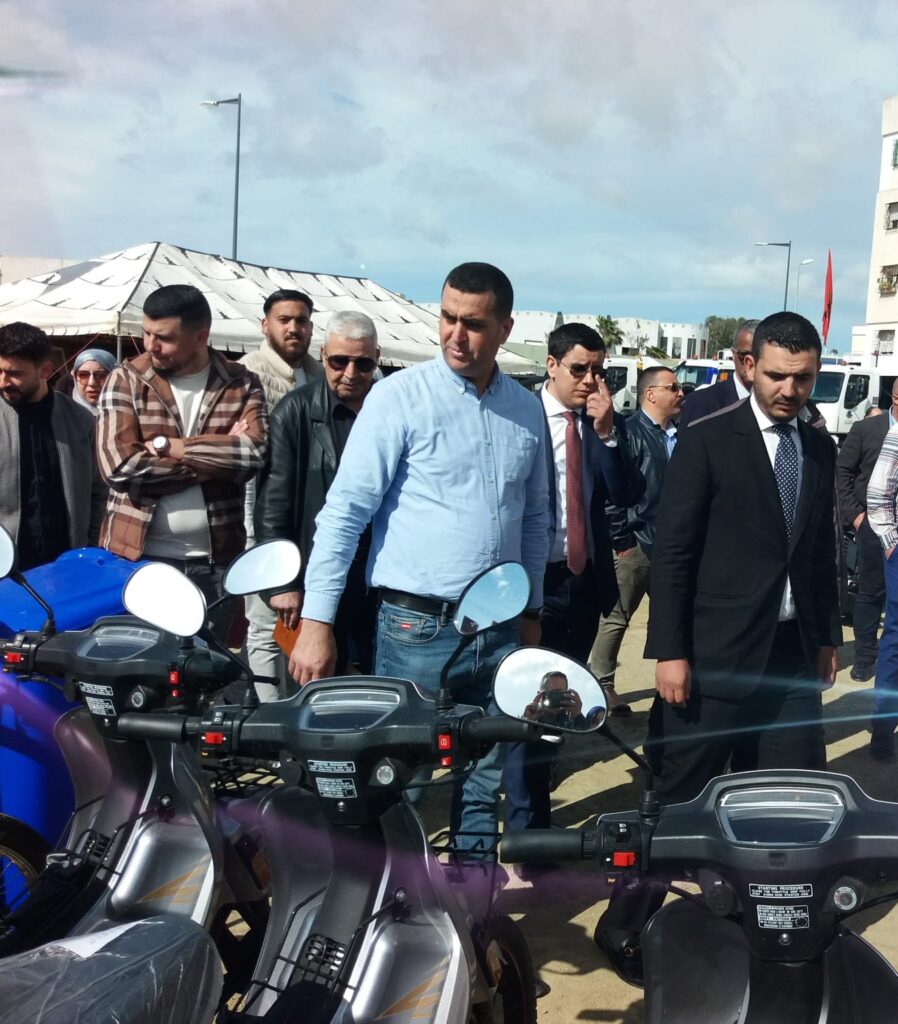 جماعة اكزناية تعزز أسطول النظافة بآليات جديدة، وتخصص مليون درهم لتهيئة المرافق الصحية بالغابة الدبلوماسية. 6 1000498002