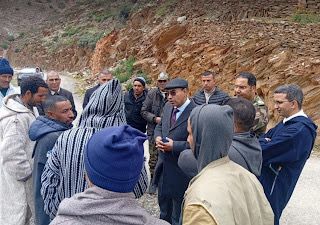 مصطفى المعزة عامل إقليم الحوز يتابع ميدانياً تقدم أوراش إعادة الإعمار بجماعة أنگال 1 IMG 20260412 WA0025