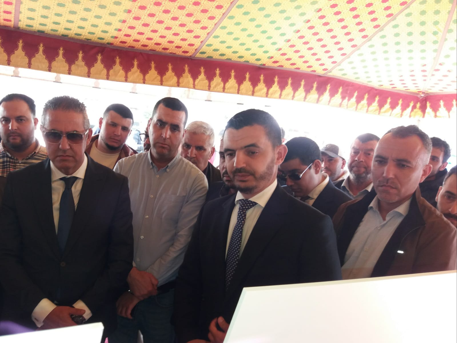 جماعة اكزناية تعزز أسطول النظافة بآليات جديدة، وتخصص مليون درهم لتهيئة المرافق الصحية بالغابة الدبلوماسية. 1 IMG 20260413 WA0071