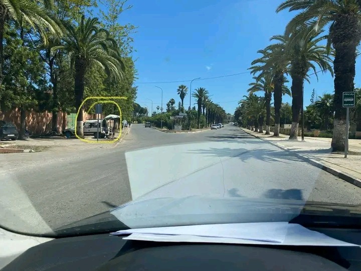 استياء ببنسليمان من مواقع وقوف حافلات النقل العمومي.. ومطالب بمراجعة محطات وُضعت قرب المنعرجات 1 IMG 20260416 WA0103