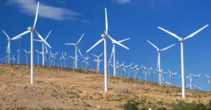 طاقة المغرب تسرع توسعها في الطاقة المتجددة وتطلق مشروع محطة الرياح بوجميل