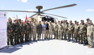 Ceremonie de reception du 2e lot dhelicopteres de combat Apache AH 64E